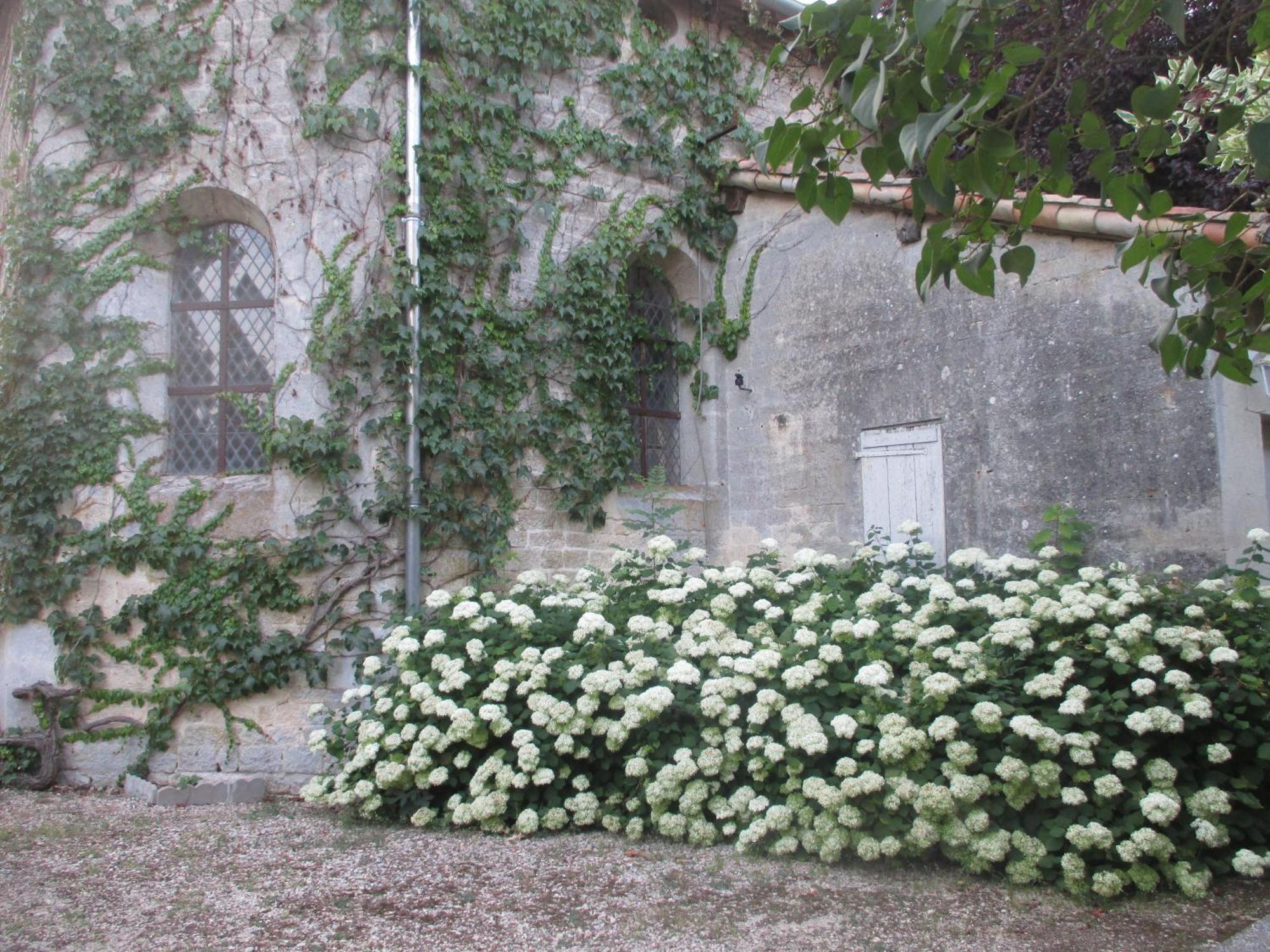 Chateau Des Monthairons Hotel Restaurant Gastromaison Spa Privatif Les Monthairons Exterior foto